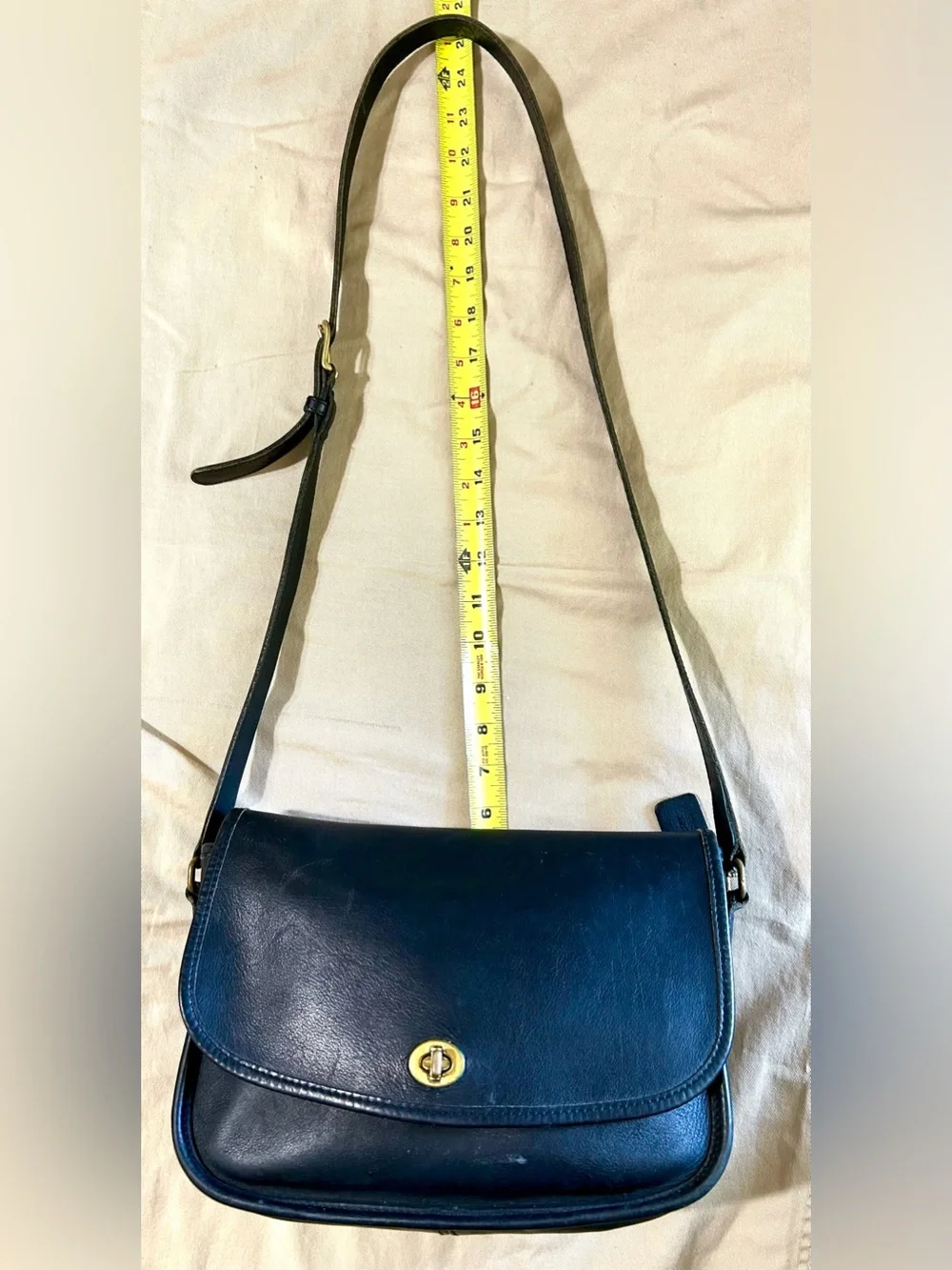 Coach #9790 Vintage City Black Leather Bag TurnLock Brass EUC